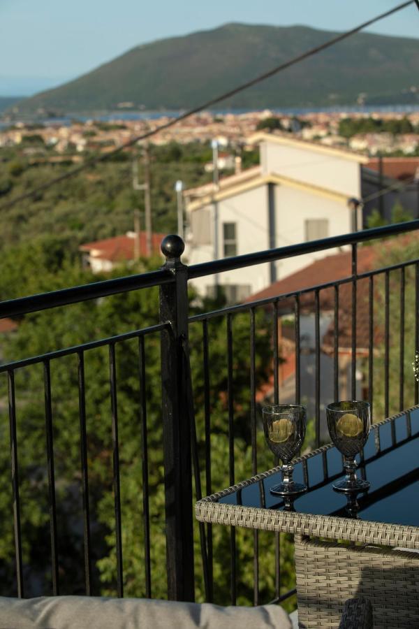 Villa Dimitris - The House Experience Frínion 외부 사진